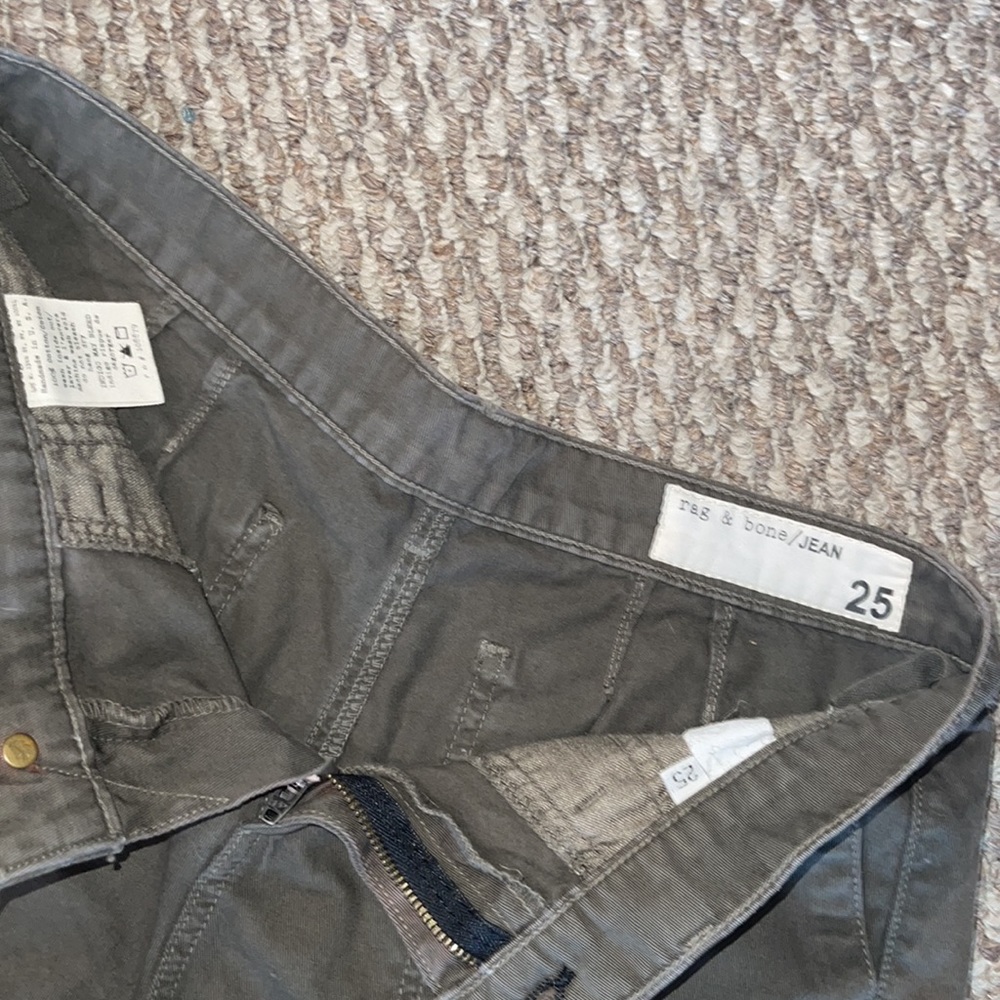 Rag And Bone Shorts/Size 25/Like New Condition/No… - image 2